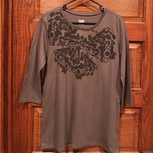Brown 3/4 length sleeve knit top